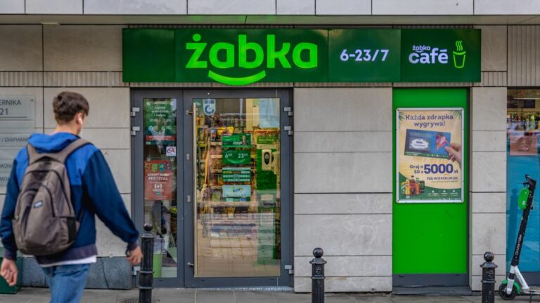 Как открыть магазин по франшизе Żabka в Польше