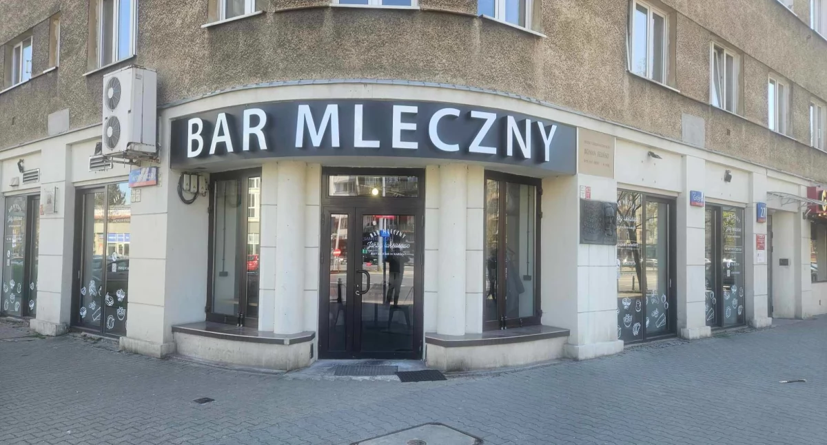 Tradycyjne Bary Mleczne: Historia i Cyfrowy Powrót - Nowe Życie Kultowego Dziedzictwa
