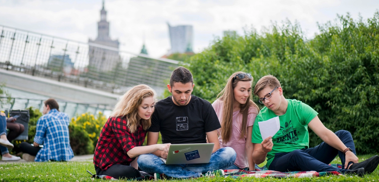 Odkryj potęgę studiów w Polsce: edukacja, stypendia i życie studenckie w 2025!