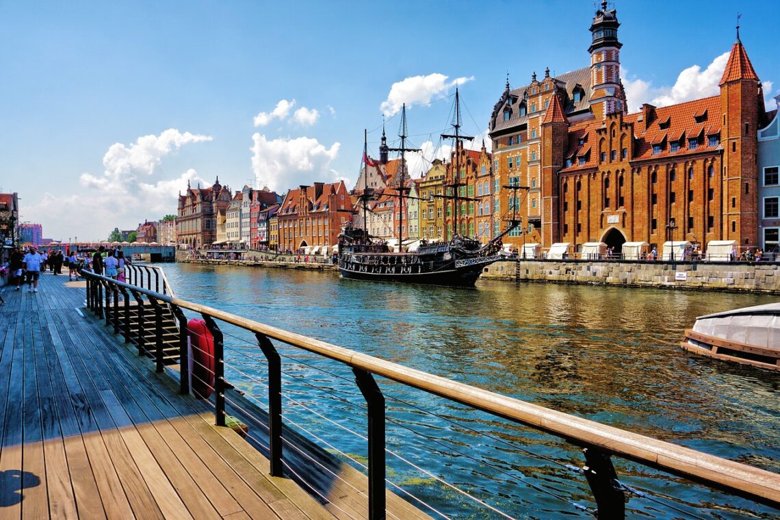 Warszawa vs Kraków vs Gdańsk: które miasto wybrać do życia w Polsce?