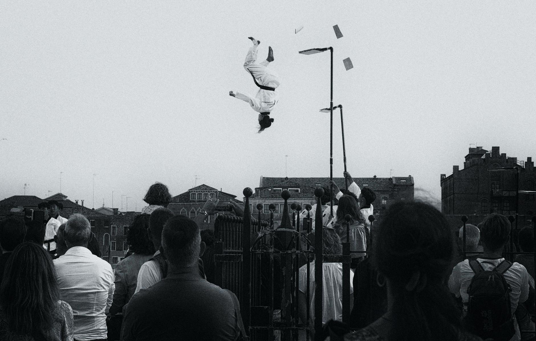 Incredible urban evolution: the rise of skyscraper