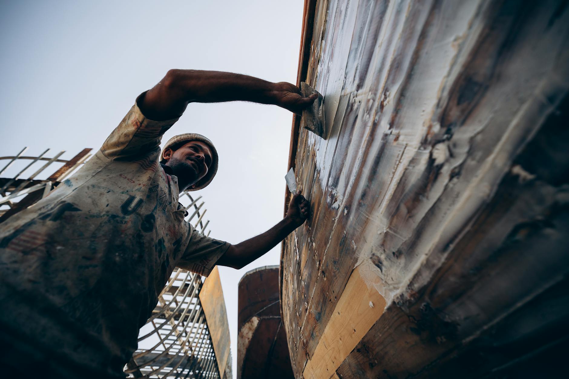 Niezbędne narzędzia dla domowego majsterkowicza: Co warto mieć pod ręką