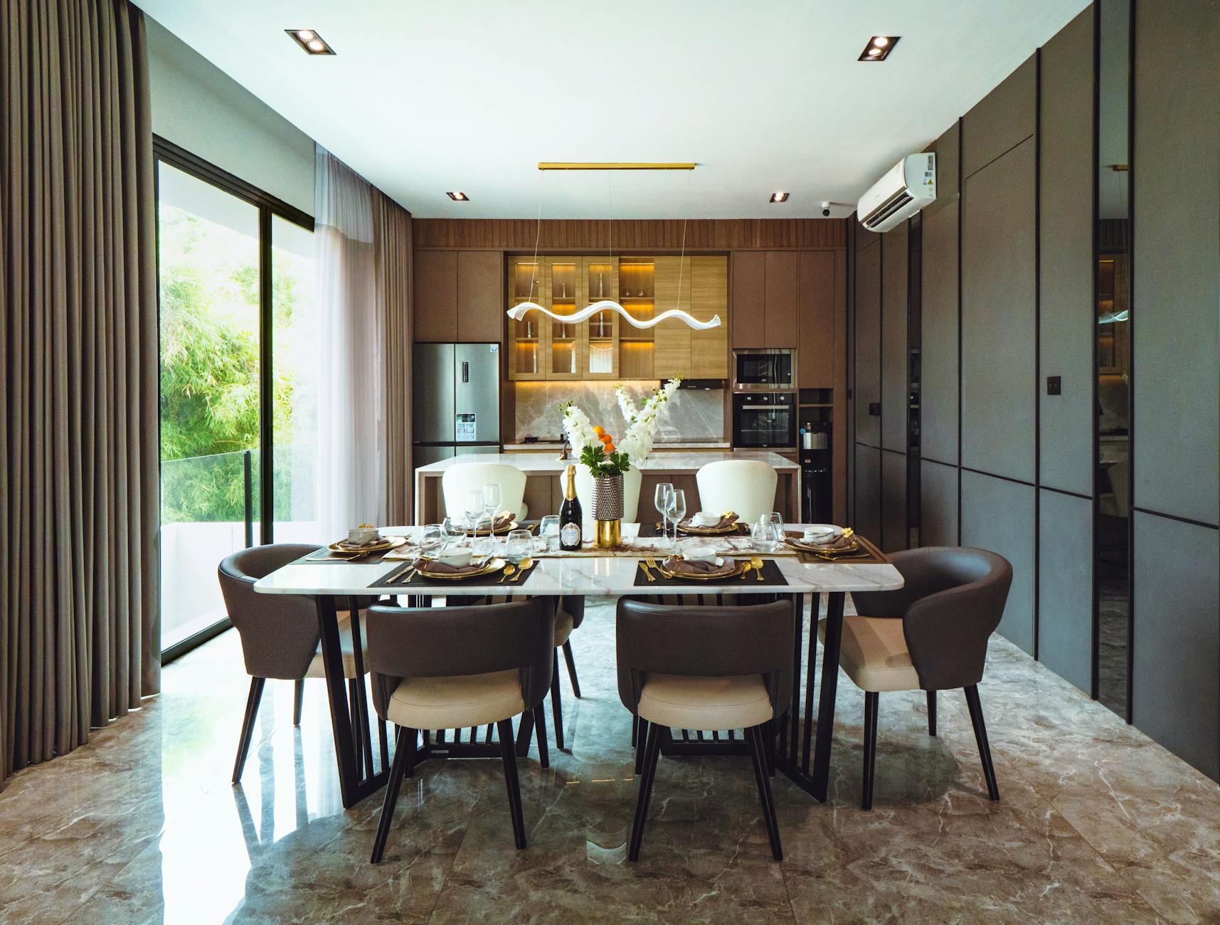 Эффективные методы мытья окон без разводов: 7 проверенных способов