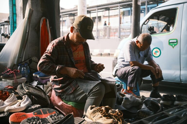 Modern Shoe Repair in Warsaw: Online Booking, Pickup and New Services Explained