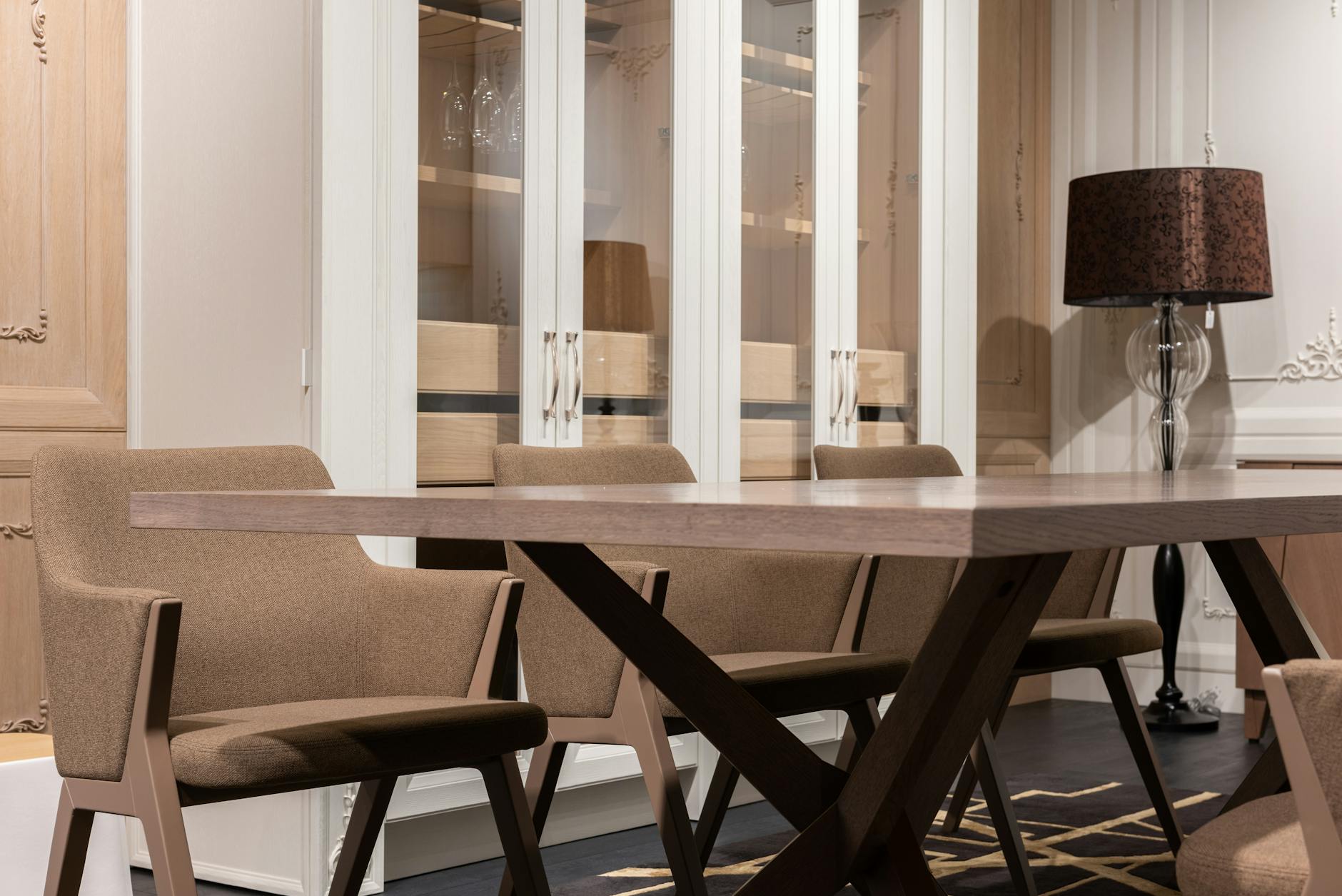 Ile Kosztuje Czyszczenie Krzeseł Tapicerowanych w Warszawie? Kompletny Przewodnik