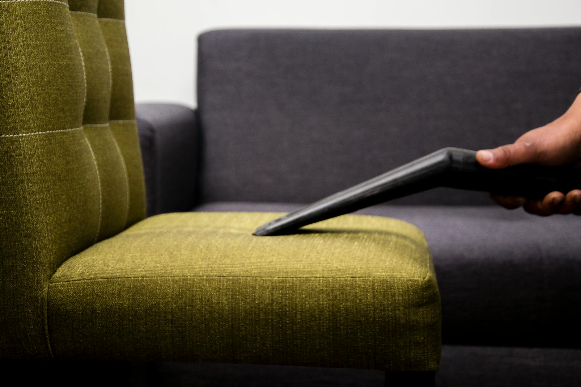 Expert Sofa Cleaning Services in Warsaw: Revitalize Your Living Space
