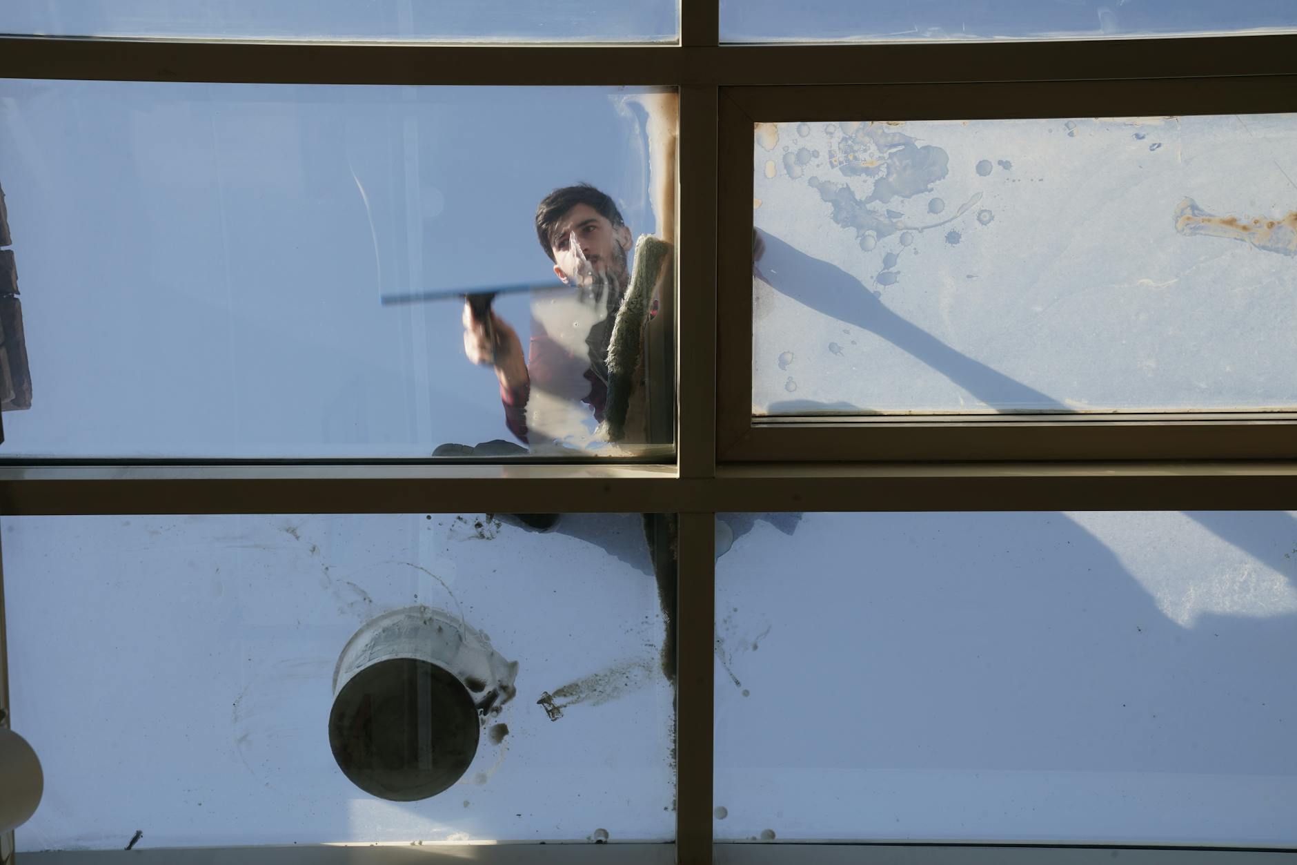 Spotless Views: The Ultimate Guide to Window Cleaning in Warsaw